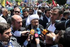 حضور آیت الله آملی لاریجانی، رییس قوه قضائیه در راهپیمایی روز قدس