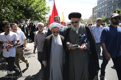 حضور آیت الله هاشم زاده هریسی، عضو مجلس خبرگان رهبری  در راهپیمایی روز قدس