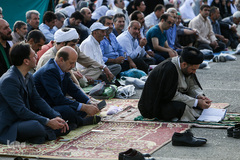 نماز عید سعید فطر در جوار سیدالکریم (ع)