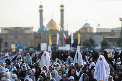 نماز عید سعید فطر در جوار سیدالکریم (ع)