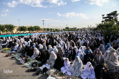 نماز عید سعید فطر در جوار سیدالکریم (ع)