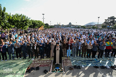 نماز عید سعید فطر در جوار سیدالکریم (ع)