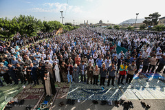 نماز عید سعید فطر در جوار سیدالکریم (ع)