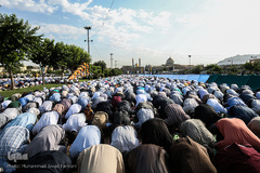 نماز عید سعید فطر در جوار سیدالکریم (ع)