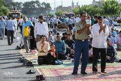 نماز عید سعید فطر در جوار سیدالکریم (ع)