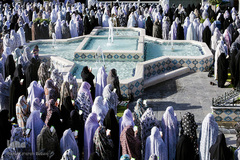 نماز عید سعید فطر در جوار حرم حضرت امام زاده حسن (ع)
