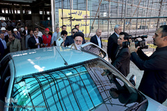 بازدید حجت‌الاسلام  قاضی عسکر، نماینده ولی فقیه در امور حج و زیارت از سالن در دست احداث ویژه حجاج فرودگاه امام خمینی(ره)