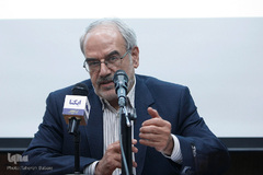 دکتر کاظم فروتن در مراسم رونمایی از تولیدات قرآنی
