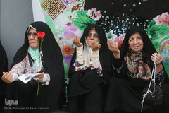 مراسم روز عفاف و حجاب در میدان امام حسین (ع)