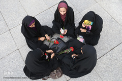 مراسم روز عفاف و حجاب در میدان امام حسین (ع)
