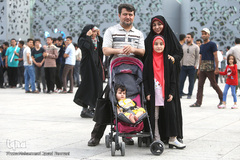 مراسم روز عفاف و حجاب در میدان امام حسین (ع)