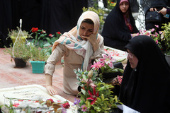 مراسم روز عفاف و حجاب در میدان امام حسین (ع)