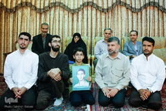 دیدار جامعه قرآنی با خانواده شهید حمید سیاح نظری
