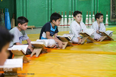 خواندن قرآن جمعی در پایان تمرینات 