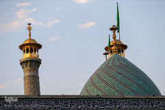 به اهتزاز درآمدن پرچم امامزادگان طاهر و حمزه علیهما السلام 