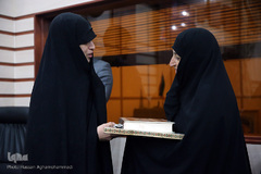 تجلیل از خانواده شهید قرآنی زنده یاد حجت الاسلام سید مهدی تقوی