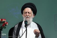  آیت‌الله سیدجمال‌الدین دین‌پرور، رئیس بنیاد بین‌المللی نهج‌البلاغه