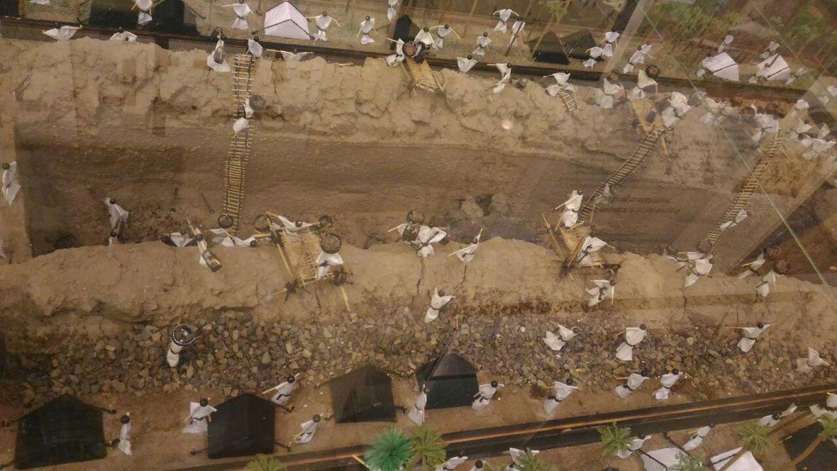 ماکت جنگ خندق