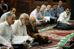 گروه جلسات و محافل: ششمین کرسی قرائت و تفسیر قرآن در مسجد نور با حضور محمد بنیادی، پیشکسوت قرآنی کشورمان و به کلام حجت‌الاسلام محی‌الدین محمدیان و با تلاوت مهدی عادلی با محوریت سوره قیامت برگزارشد.

