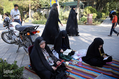 دعای عرفه در بهشت زهرا (س) تهران