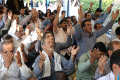 دعای عرفه در بهشت زهرا (س) تهران