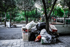 دفن فرهنگ زیر زباله های شهر