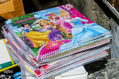 بازار لوازم التحریر خالی از فرهنگ و تولید ایرانی
