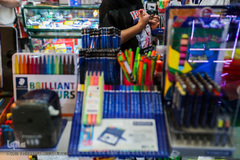 بازار لوازم التحریر خالی از فرهنگ و تولید ایرانی
