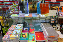 محصولات ایرانی بعلت نداشتن جذابیت مشتری ندارد