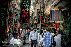 عرضه انواع لوازم هیات ها و ملزومات ماه محرم در بازار تهران