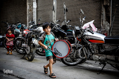 عرضه انواع لوازم هیات ها و ملزومات ماه محرم در بازار تهران