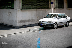 پارک غیر مجاز در محل عبور عابر