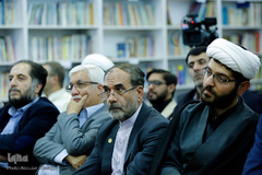 رونمایی کتاب آئینه تمام نما 