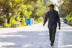 ششم مهر ماه روز غبارروبی مزار شهدا 