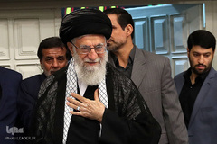 مراسم عزاداری شب تاسوعای حسینی با حضور رهبر معظم انقلاب