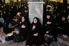 عزاداری شب عاشورای حسینی در 
حرم امام زاده حسن(ع)