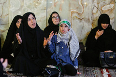 عزاداری شب عاشورای حسینی در 
حرم امام زاده حسن(ع)