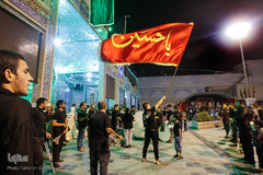 عزاداری شب عاشورای حسینی در 
حرم امام زاده حسن(ع)