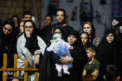 عزاداری شب عاشورای حسینی در 
حرم امام زاده حسن(ع)