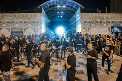 مراسم شب عاشورای حسینی در جوار حرم امام زاده حسن(ع )
