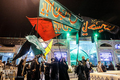 عزاداری شب عاشورای حسینی در 
حرم امام زاده حسن(ع)