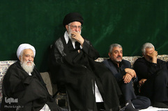 عزاداری شب عاشورای حسینی با حضور رهبر معظم انقلاب