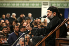 عزاداری شب عاشورای حسینی با حضور رهبر معظم انقلاب