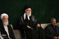 عزاداری شب عاشورای حسینی با حضور رهبر معظم انقلاب