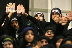 عزاداری شب عاشورای حسینی با حضور رهبر معظم انقلاب