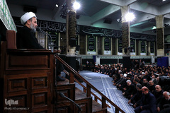 عزاداری شام غریبان حسینی در محضر رهبر انقلاب