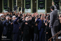 عزاداری شام غریبان حسینی در محضر رهبر انقلاب