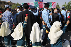 تشییع پیکرهای مطهر دو شهید گمنام دفاع مقدس در شهرک آسمان پایگاه یکم شکاری مهرآباد