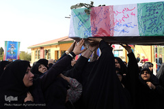 تشییع پیکرهای مطهر دو شهید گمنام دفاع مقدس در شهرک آسمان پایگاه یکم شکاری مهرآباد