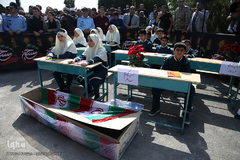 تشییع پیکرهای مطهر دو شهید گمنام دفاع مقدس در شهرک آسمان پایگاه یکم شکاری مهرآباد